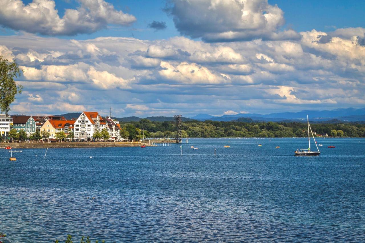 Apartment Auszeit Bodensee: Lakeside Retreat With Private And Alpine Views Friedrichshafen